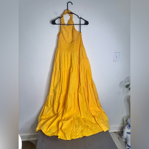 S/W/F Shirred Halterneck Maxi Dress in Yellow - Picture 2 of 9